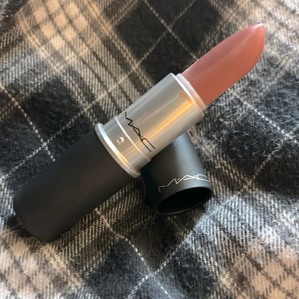 Mac Lipstick Mull It Over 314